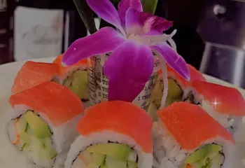 56. *Tuna Special Roll